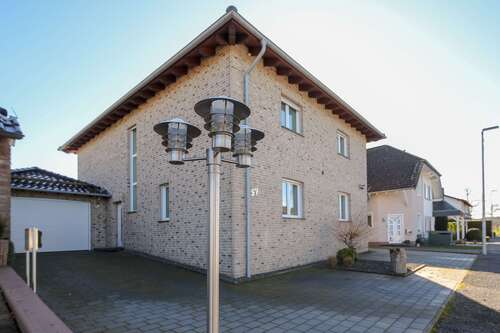 Foto - Haus zum Kaufen in Mechernich 599.000,00 € 201 m²