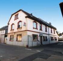 Haus zum Kaufen in Wallertheim 299.000,00 € 290 m²