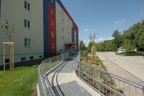 Foto - Wohnung zum Mieten in Böhlen 244,40 € 33.48 m²