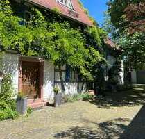 Haus zum Kaufen in Flörsheim am Main 949.000,00 € 323 m²