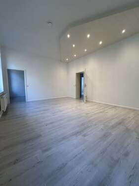 Foto - Wohnung zum Mieten in Zwickau 450,00 € 75.3 m²