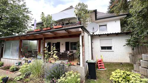 Foto - Haus zum Kaufen in Oberhausen 565.000,00 € 240 m²