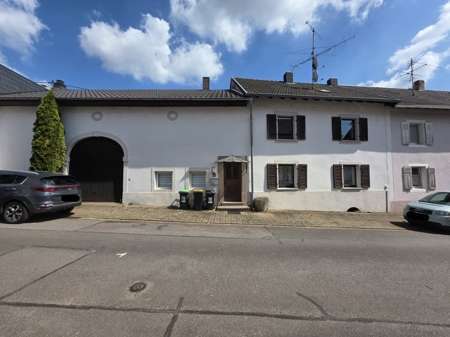 Foto - Haus zum Mieten in Wallerfangen 925,00 € 125 m²