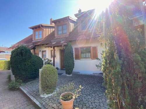 Foto - Haus zum Mieten in NIederhaus 1.750,00 € 110 m²