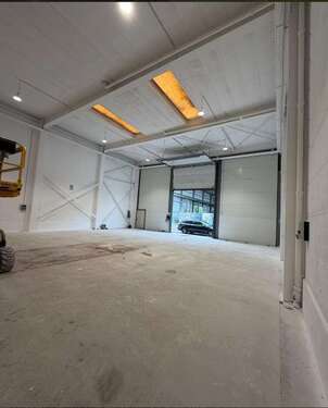 Foto - Halle in Weilheim 1.585,00 € 225 m²