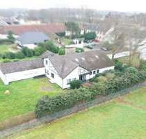 Haus zum Kaufen in Düren Hoven 749.000,00 € 286 m² - Düren / Hoven