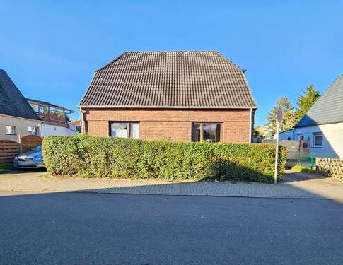 Foto - Haus zum Kaufen in Uetersen 245.000,00 € 138.06 m²