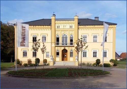 Foto - Haus zum Kaufen in Brahlstorf 875.000,00 € 655 m²