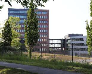 Büro in Osterrönfeld 3.925,55 € 362.47 m²