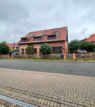 Foto - Haus zum Kaufen in Neustadt am Rübenberge 490.000,00 € 189 m²