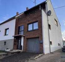 Haus zum Kaufen in Heusweiler Holz 289.000,00 € 208.6 m² - Heusweiler / Holz