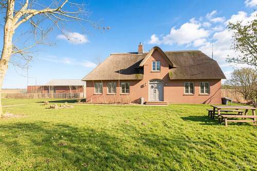 Foto - Haus zum Kaufen in Emmelsbüll-Horsbüll 499.000,00 € 143 m²