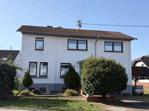 Foto - Haus zum Kaufen in Rehlingen-Siersburg 329.000,00 € 197 m²