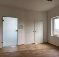 Büro in Berlin 816,00 € 68 m² - 816,00&nbsp;EUR Kaltmiete, ca.&nbsp; 68,00&nbsp;m&sup2; in Berlin (PLZ: 10365)