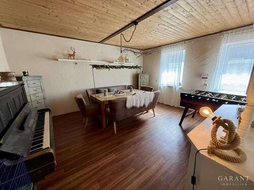 Foto - Haus zum Kaufen in Uffenheim 275.000,00 € 184 m²