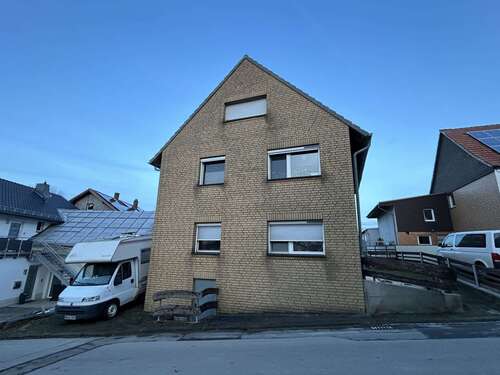 Foto - Haus zum Kaufen in Marsberg Giershagen 139.000,00 € 160 m²