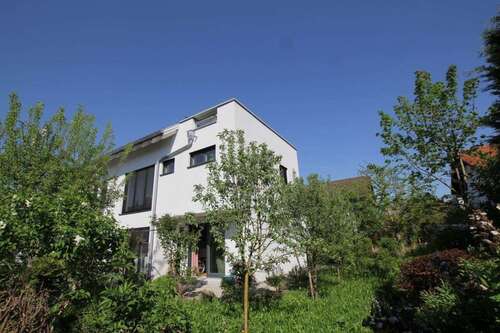 Foto - Haus zum Kaufen in Stephanskirchen 1.250.000,00 € 176 m²