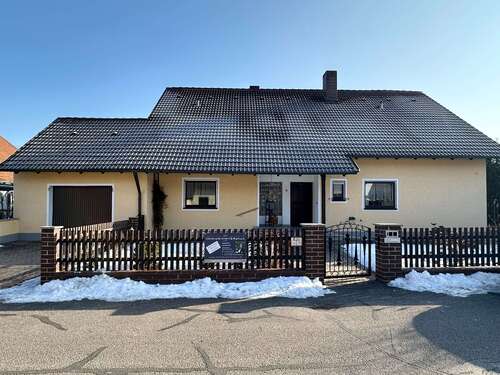 Foto - Haus zum Kaufen in Burglengenfeld 429.000,00 € 127 m²