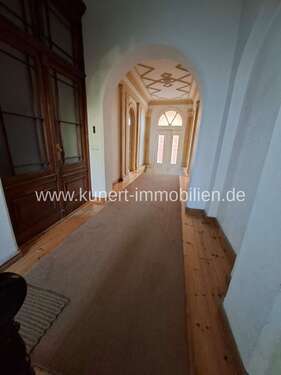 Foto - Wohnung zum Mieten in Halle 950,00 € 121 m²