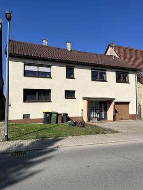 Foto - Haus zum Kaufen in Bad Dürrheim Biesingen 350.000,00 € 227.27 m²