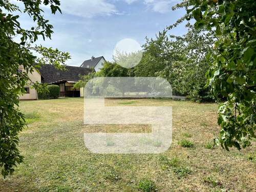 Foto - Grundstück zu verkaufen in Adelsdorf 250.000,00 € 600 m²