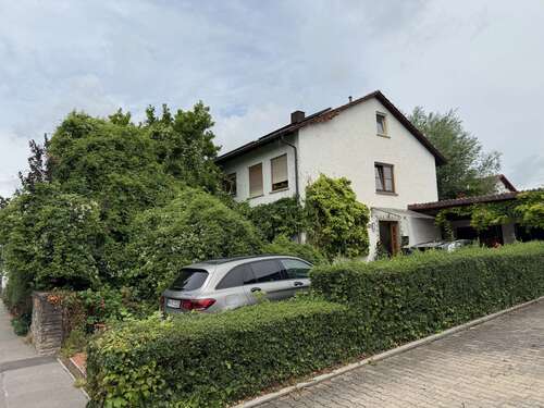 Foto - Haus zum Kaufen in Brackenheim 479.000,00 € 192.5 m²