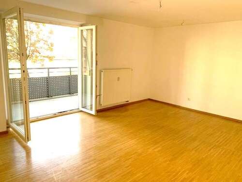 Foto - Wohnung zum Mieten in Regensburg 703,05 € 74.84 m²