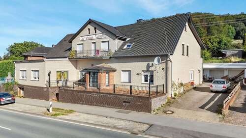 Foto - Haus zum Kaufen in Bad Oeynhausen 499.000,00 € 460 m²