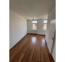 Wohnung zum Mieten in Halle 350,00 € 19.78 m²