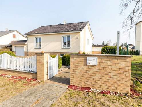 Foto - Haus zum Kaufen in Paulinenaue 430.000,00 € 180 m²