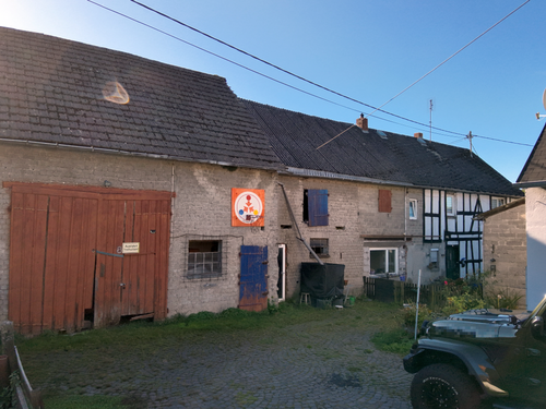 Foto - Haus zum Kaufen in Woldert 75.000,00 € 137 m²