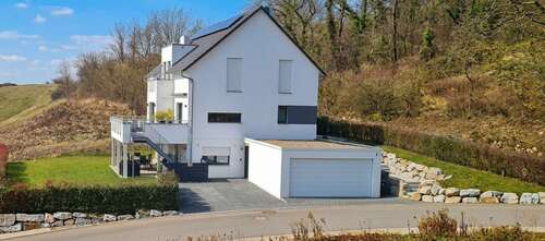 Foto - Haus zum Kaufen in Bad-Bellingen 1.299.000,00 € 245 m²