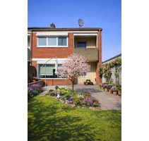 Haus zum Kaufen in Düsseldorf 930.000,00 € 120 m²