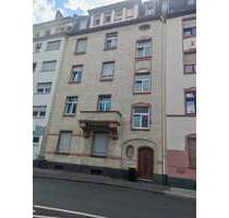 Haus zum Kaufen in FRANKFURT 1.390.000,00 € 392 m²