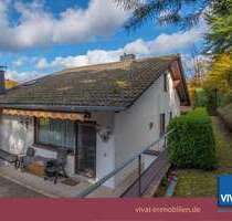 Haus zum Kaufen in Schmitten im Taunus 365.000,00 € 209 m²