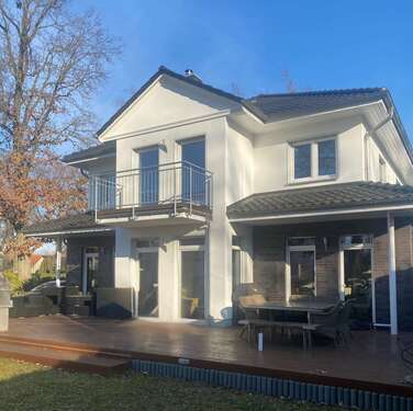 Foto - Haus zum Kaufen in Falkensee 875.000,00 € 204 m²