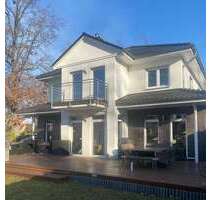 Haus zum Kaufen in Falkensee 875.000,00 € 204 m²