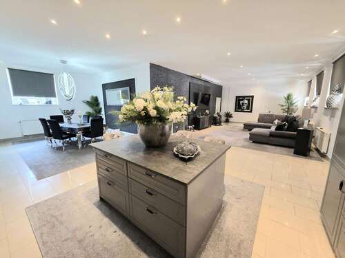 Foto - Wohnung zum Mieten in Landstuhl 1.900,00 € 170 m²