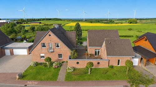 Foto - Haus zum Kaufen in Nideggen 1.550.000,00 € 313.5 m²