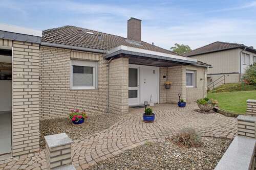 Foto - Haus zum Kaufen in Northeim 420.000,00 € 260 m²