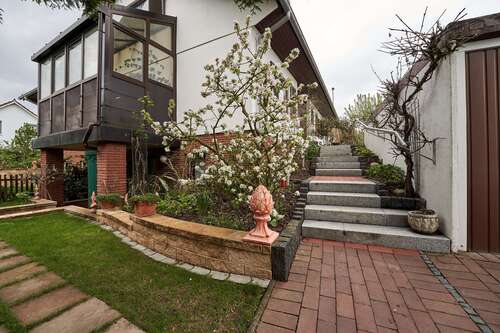 Foto - Haus zum Kaufen in Baunatal 600.000,00 € 267 m²