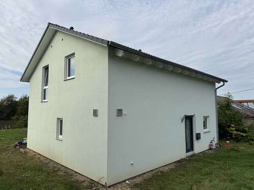 Foto - Haus zum Kaufen in Neustadt (Wied) Funkenhausen 449.000,00 € 136 m²