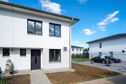 Foto - Haus zum Kaufen in Zossen Dabendorf 450.000,00 € 109 m²