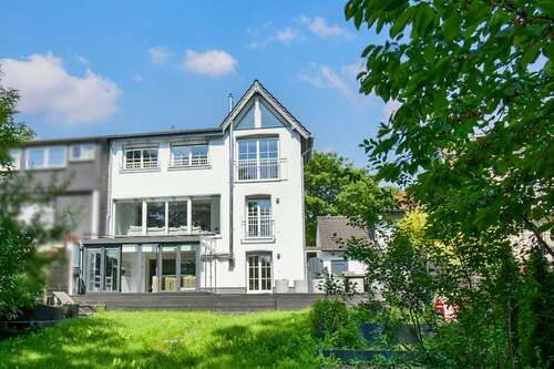 Foto - Haus zum Kaufen in Essen Bergerhausen 1.150.000,00 € 238 m²