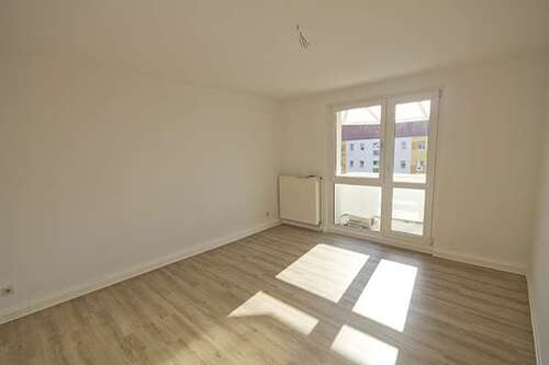 Foto - Wohnung zum Mieten in Halle (Saale) 421,00 € 58.4 m²