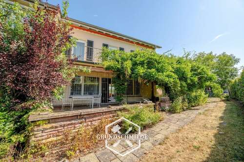 Foto - Haus zum Mieten in Göppingen 2.000,00 € 250 m²