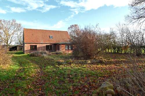 Foto - Haus zum Kaufen in Groß Behnkenhagen 145.000,00 € 74 m²