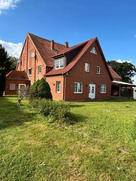 Foto - Haus zum Kaufen in Amt Neuhaus OT Herrenhof 375.000,00 € 160 m²