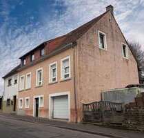 Haus zum Kaufen in Kirkel 230.000,00 € 165 m²