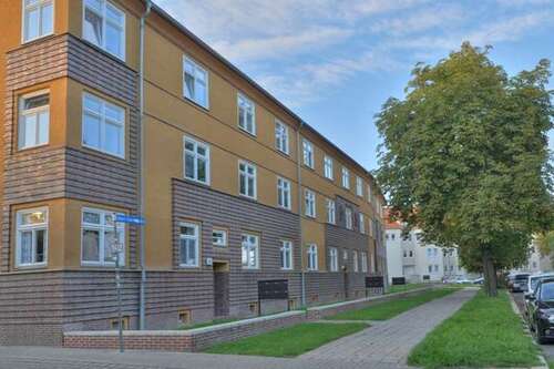 Foto - Wohnung zum Mieten in Halle 406,00 € 50.66 m²